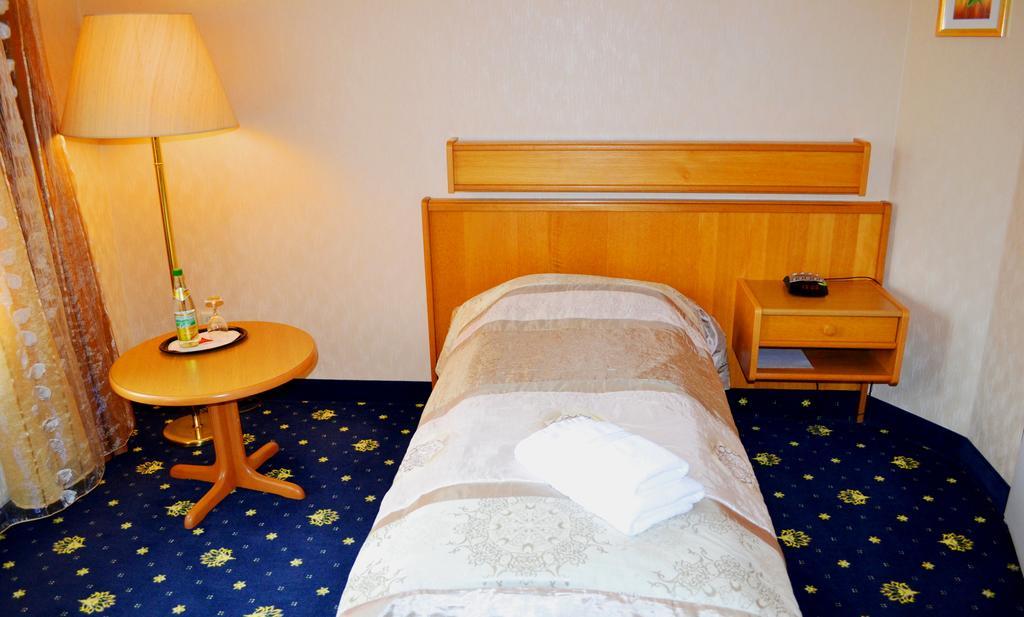 Hotel Zum Goldenen Hirsch Sankt Kilian Chambre photo